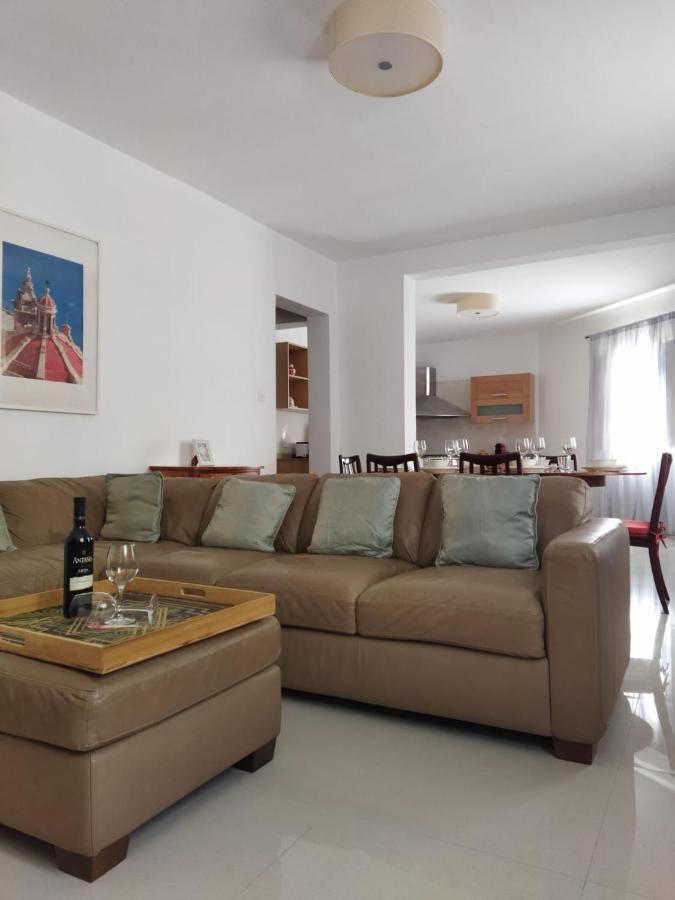 Centrally Located Bugibba Apartment - Seaside Comfort San Pawl il-Baħar Extérieur photo